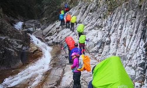 跋山涉水什么意思_做梦跋山涉水什么意思